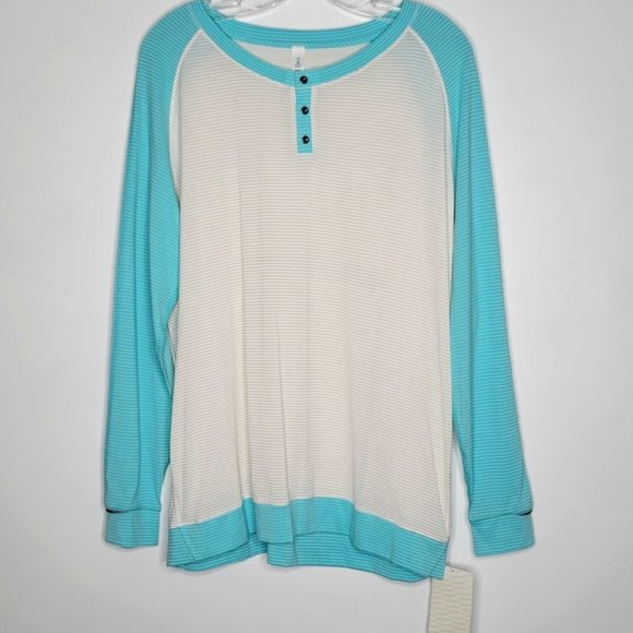 lululemon athletica Tops - Lululemon Runnamuck Long Sleeve Top 12 NEW
